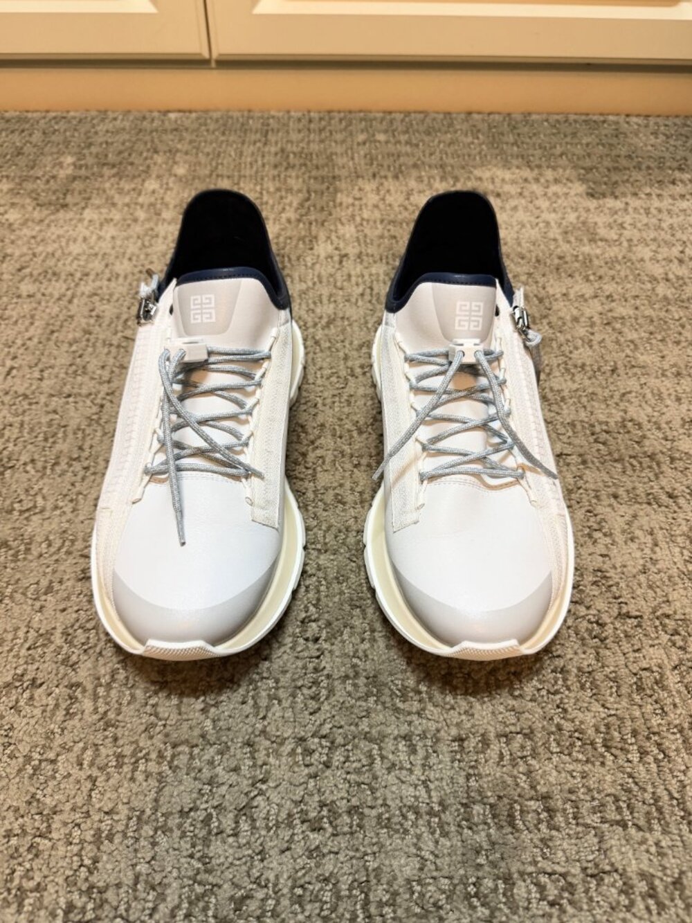 Givenchy Men's Spectre runner sneakers in synthetic leather and suede - Size 44 - Picture 4 of 16